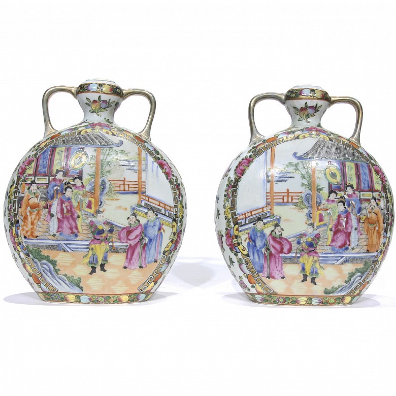 Pair of vases, Canton, 19th century