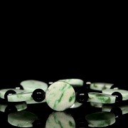 Natural jadeite bracelet, Qing dynasty