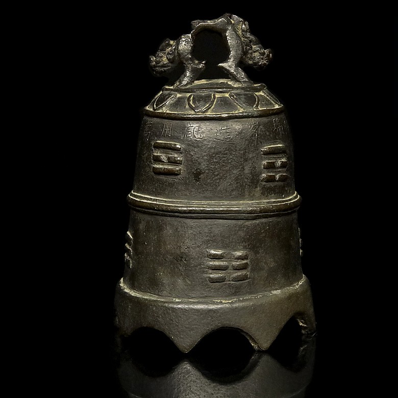 Bronze Buddhist bell, China, 19th century