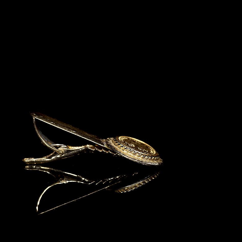 18kt yellow gold tie clip