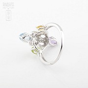 Fantastic ring with semi-precious gems and diamonds