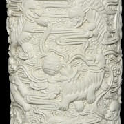 Pair of white porcelain vases, Qing dynasty