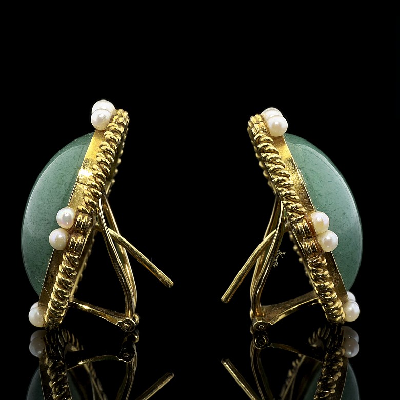 Earrings in 18 kt yellow gold, stones and pearls, 20th century