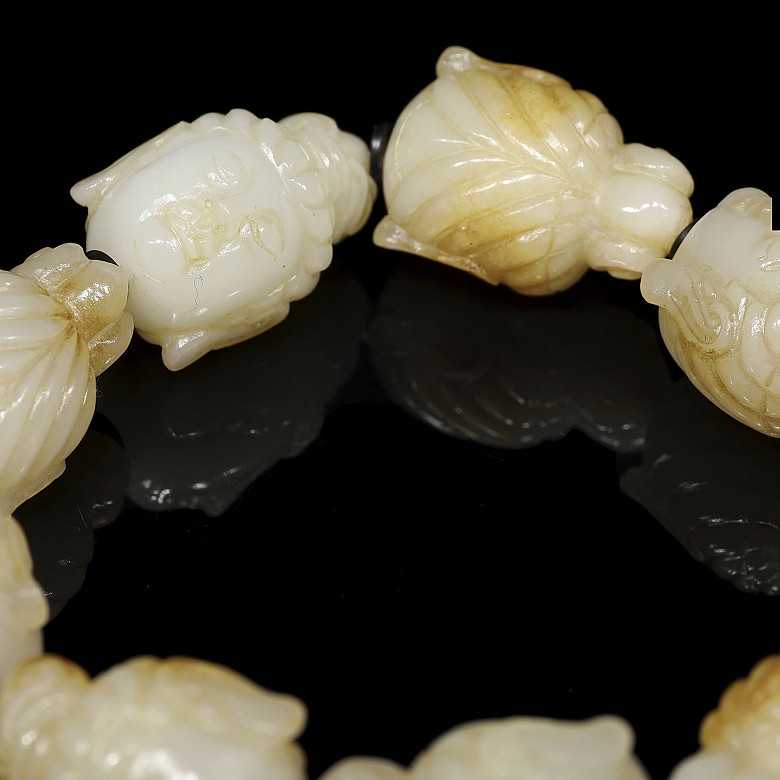 Buddhist carved white jade bracelet, Qing dynasty