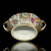 Porcelain enamelled tureen, Canton, 20th century - 5