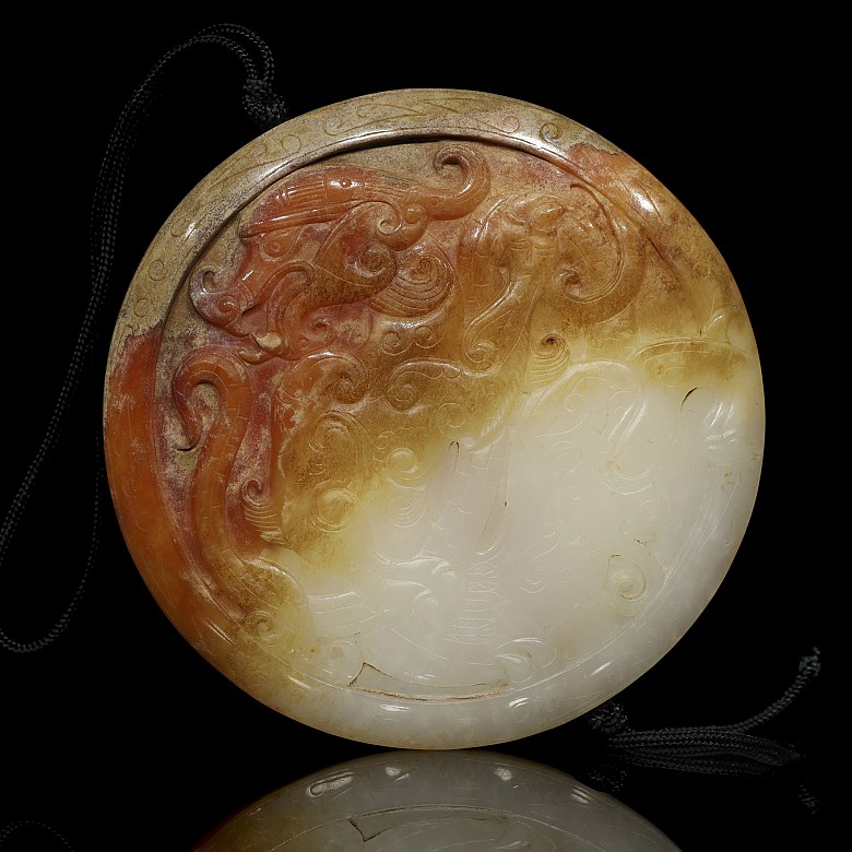 Carved jade medal 'Dragon', Eastern Han dynasty