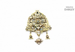 Brass brooch with Matara (zircon) diamonds, Indonesia