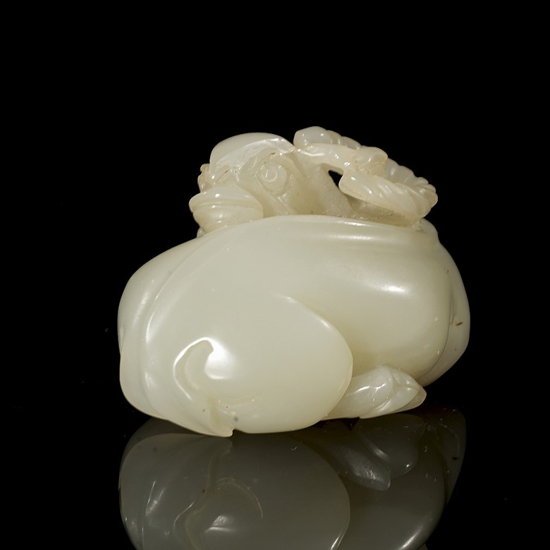 Carved jade figurine ‘Ram’, Qing dynasty