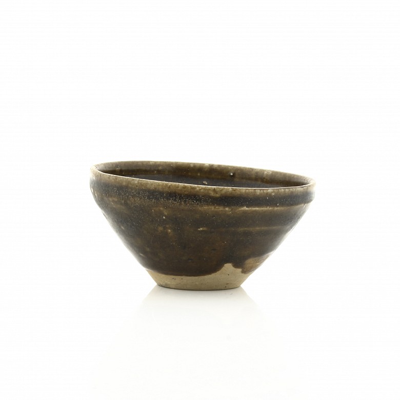 Song style ceramic bowl.