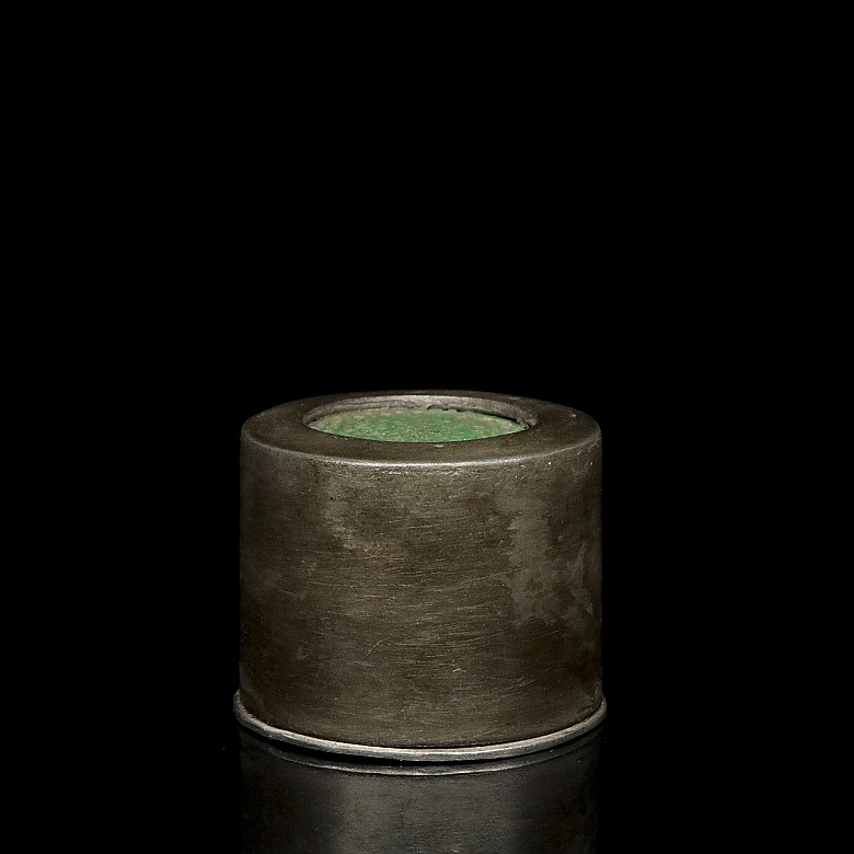 A pewter ring box, Qing dynasty, 19th century