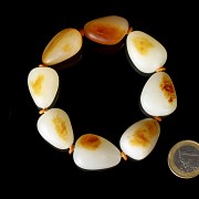 Eight-bead carved white jade bracelet, 20th century