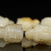 Buddhist carved white jade bracelet, Qing dynasty