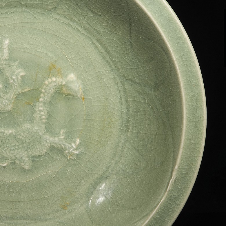 Celadon glazed ceramic bowl, 19th - 20th century