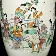 Chinese vase with handles 