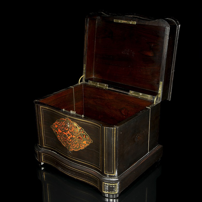 Caja licorera Napoleón III, S.XIX