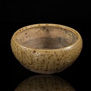 Glazed porcelain bowl, Sui dynasty