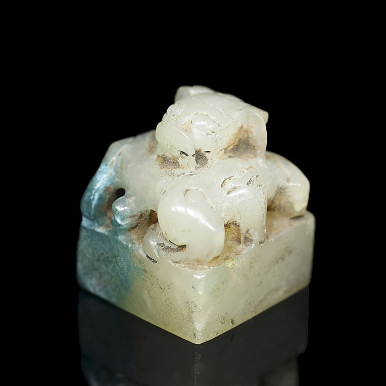 Jade lion seal, Western Han Dynasty