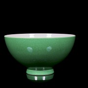 Small green glazed porcelain cup, Qing dynasty