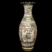 Cantonese enameled vase with palace scenes, 20th century