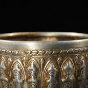 Embossed silver bowl, Qing dynasty