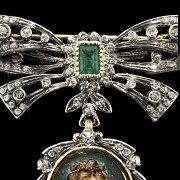 Elizabethan style, diamond and emerald pendant brooch