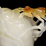 Agate snuff bottle 'Fruit', Qing dynasty, Qianlong