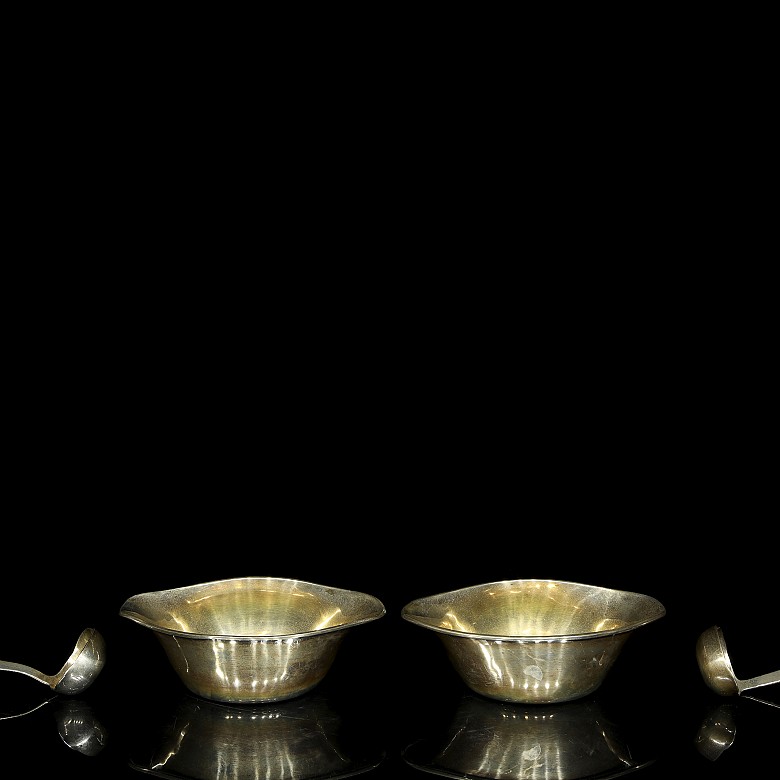 Set of four silver objects, 20th century