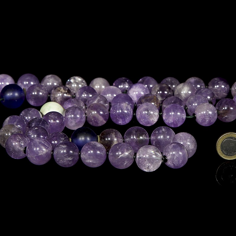 Amethyst, glass and jade bead necklace, Qing dynasty