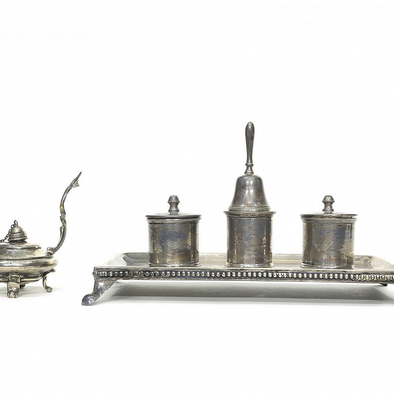 Lot of Spanish silver objects, 20th century