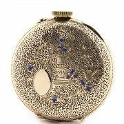 Swiss woman's pocket watch in 14k yellow gold, 19th century.