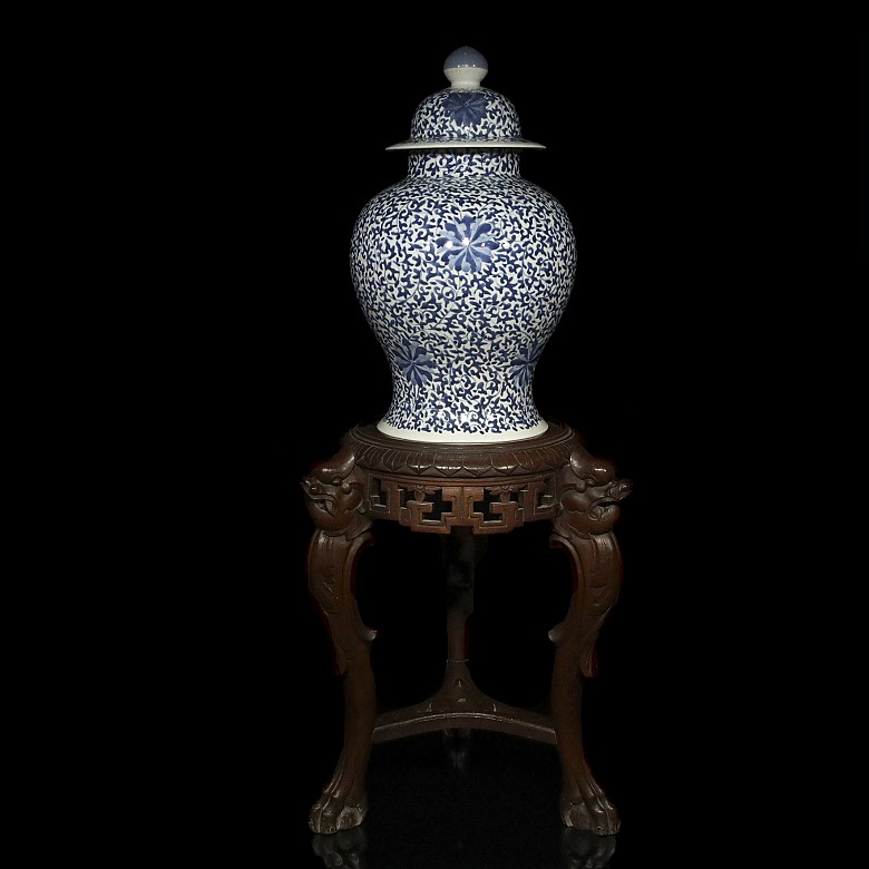 Tibor chino azul y blanco, Jingdezhen, dinastía Qing