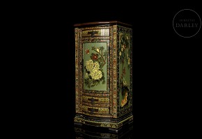 Asian lacquered wooden commode chest of drawers, 20th century