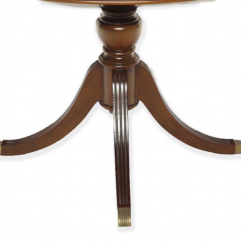 Round mahogany table