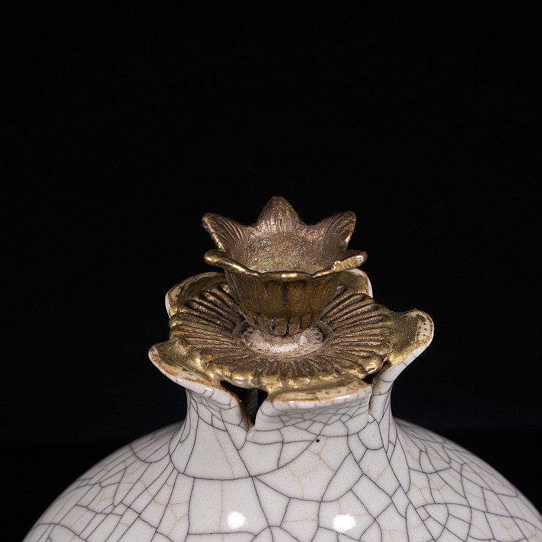 Ceramic and bronze pomegranate-shaped Zun vase, Qing Dynasty