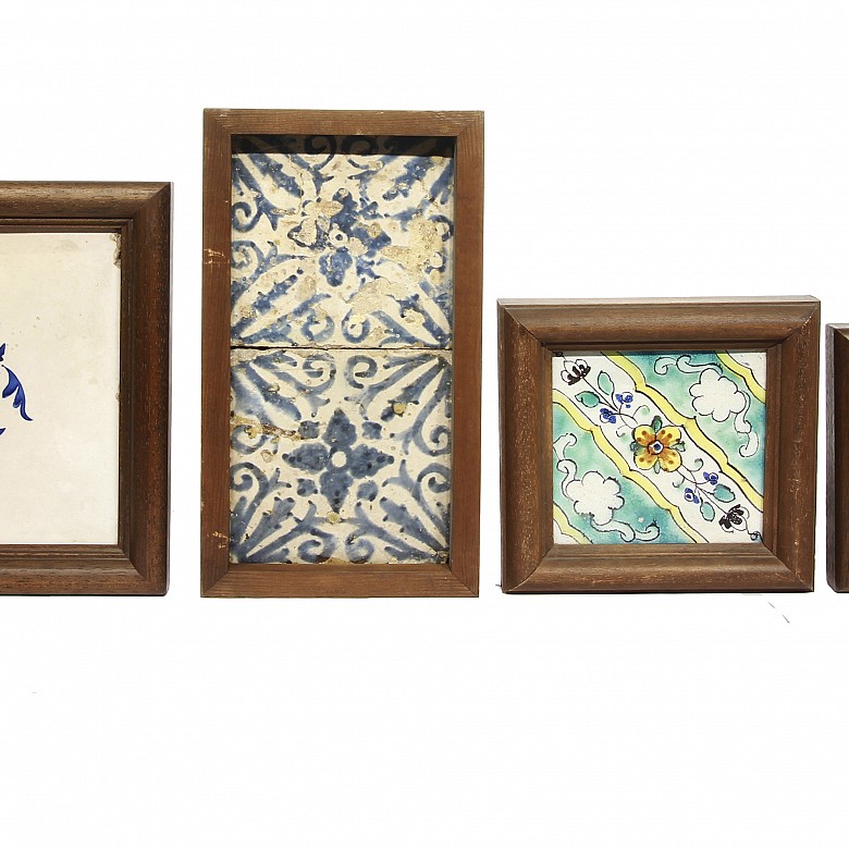 Lot of tiles, ca.1800