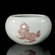 Ceramic-glazed ‘Dragon’ brush container, Qing dynasty