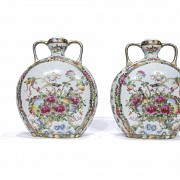 Pair of vases, Canton, 19th century