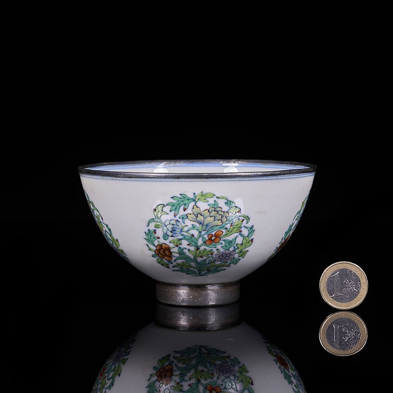 Porcelain and silver bowl with ‘Doucai’ decoration, Qing Dynasty