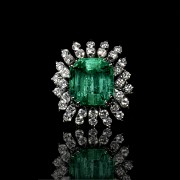 Set of platinum, colombian emerald and brilliant-cut diamonds earrings and ring