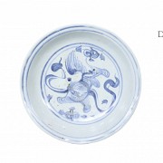 Glazed and decorated ceramic dish in blue, Ming dynasty