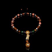 Necklace of colourful agate and glass beads, Qing dynasty