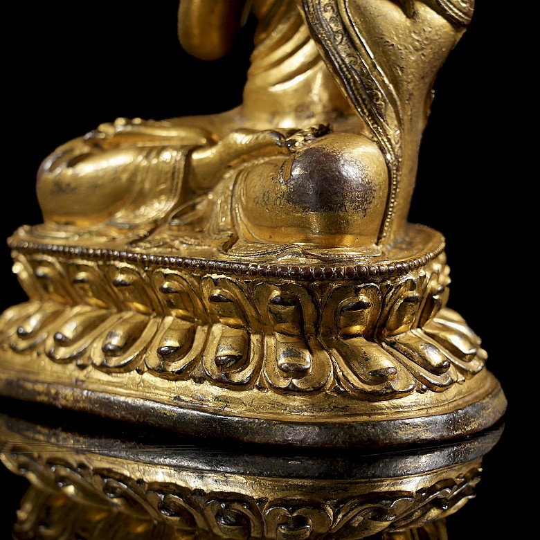 Gilt-bronze figure ‘Shakyamuni Buddha’, Qing dynasty