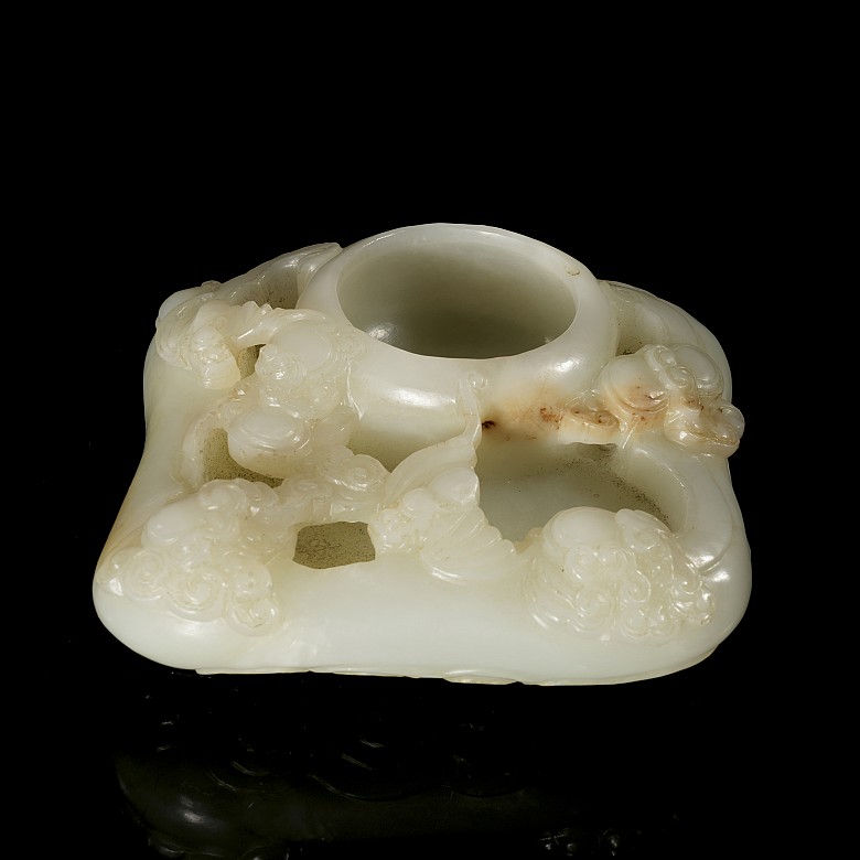 Carved jade brush container ‘Bats and Clouds’, Qing dynasty