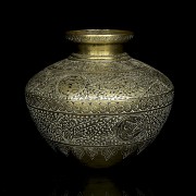 Gilt-embossed metal vase, 20th century - 1