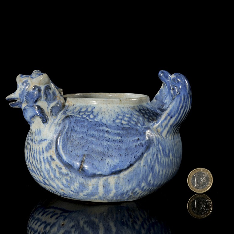 Porcelain-glazed  brush container ‘Mandarin Ducks’, Ming dynasty