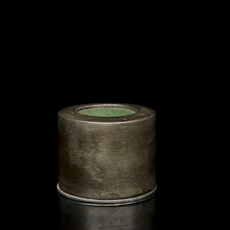 A pewter ring box, Qing dynasty, 19th century