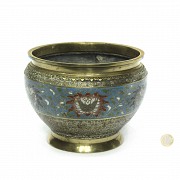 Bronze bowl with an enameled border, 20th century