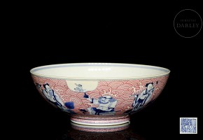 Glazed porcelain bowl ‘The Eight Immortals’, with Daoguang stamp