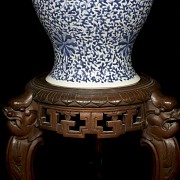 Tibor chino azul y blanco, Jingdezhen, dinastía Qing