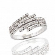 White gold and diamonds ring